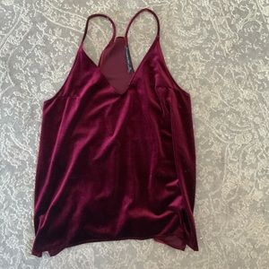 Velvet wine tank Abercrombie & Fitch